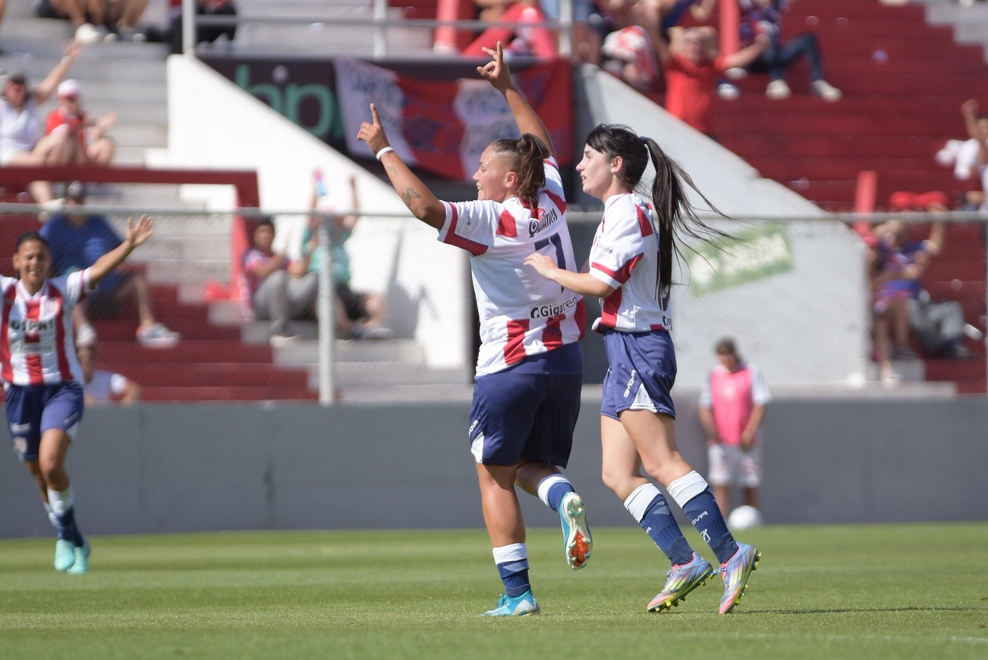 First Women's B: Union won in the first leg of the final and passed the first phase of the reduced