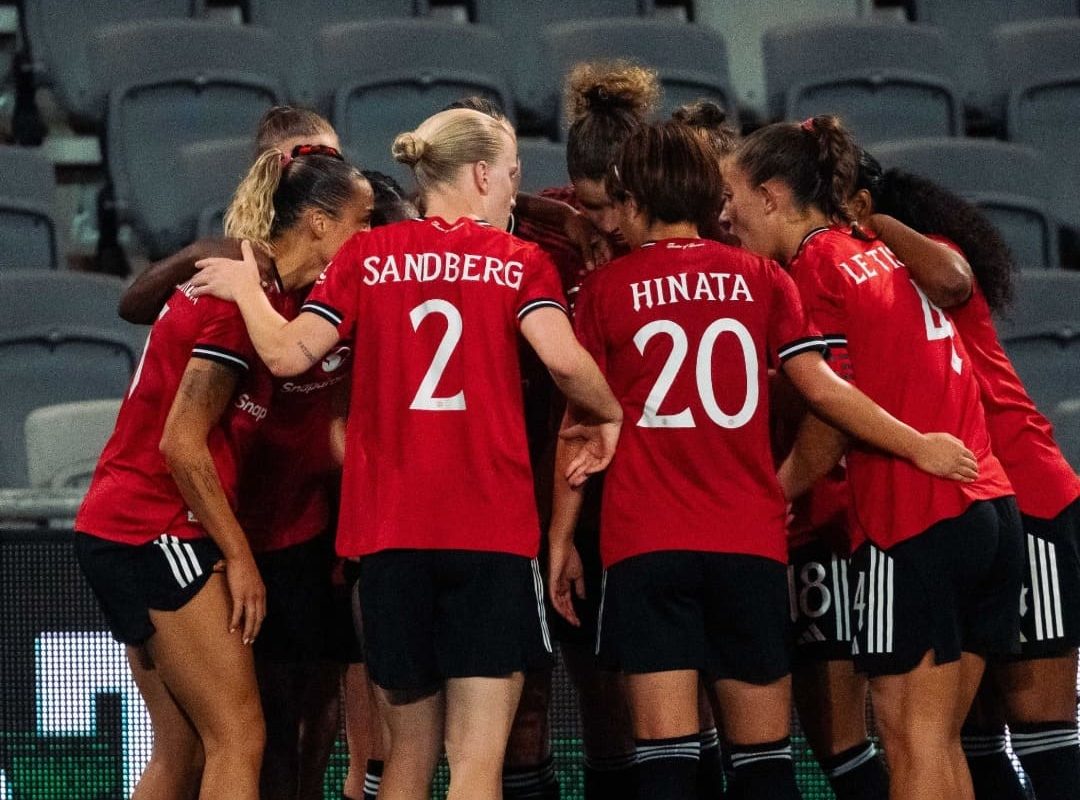 Jugadoras del Manchester United pagaron sus vuelos tras un partido: la explicación del club